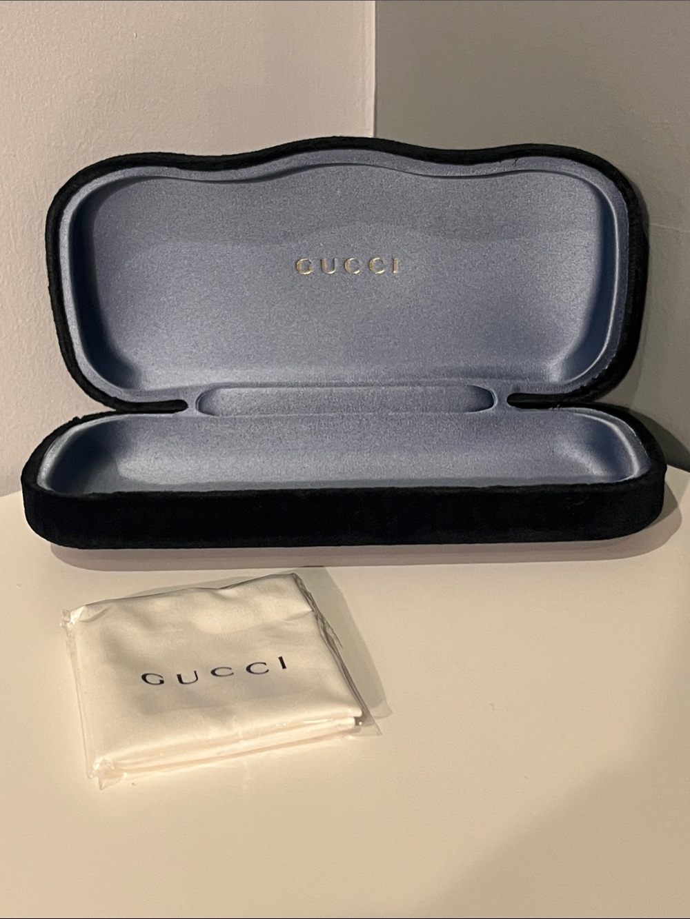 Gucci Velvet Eyewear Case in Black with Light Blue Interior